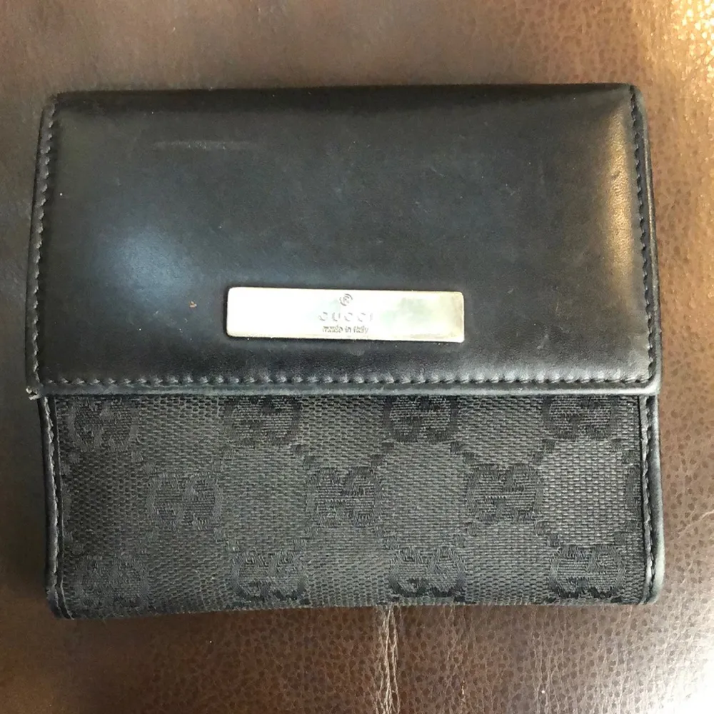 GUCCI Black Lambskin Canvas GG Guccismo Bifold Wallet Billfold Coin Section VTG - Image 11