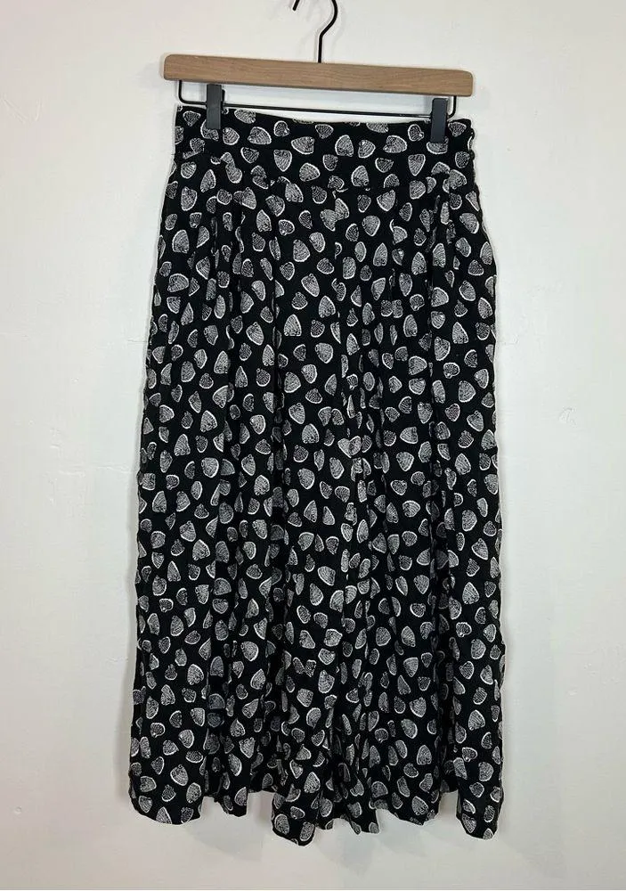 Vintage seashell print cropped culotte pants size small Black - Image 4