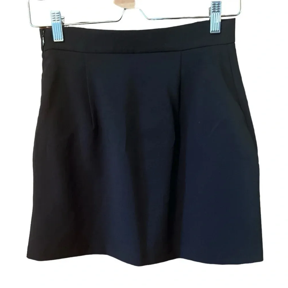 Zara Basics:  black mini skirt with fringe detail like new! Size Small - Image 3