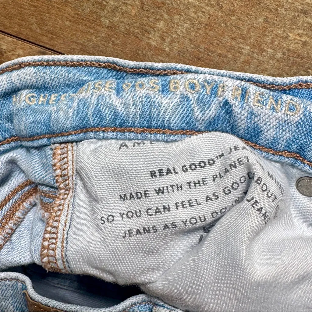 American Eagle Highest Rise 90’s Boyfriend Light Wash Distressed Jeans Size 00 - Image 10