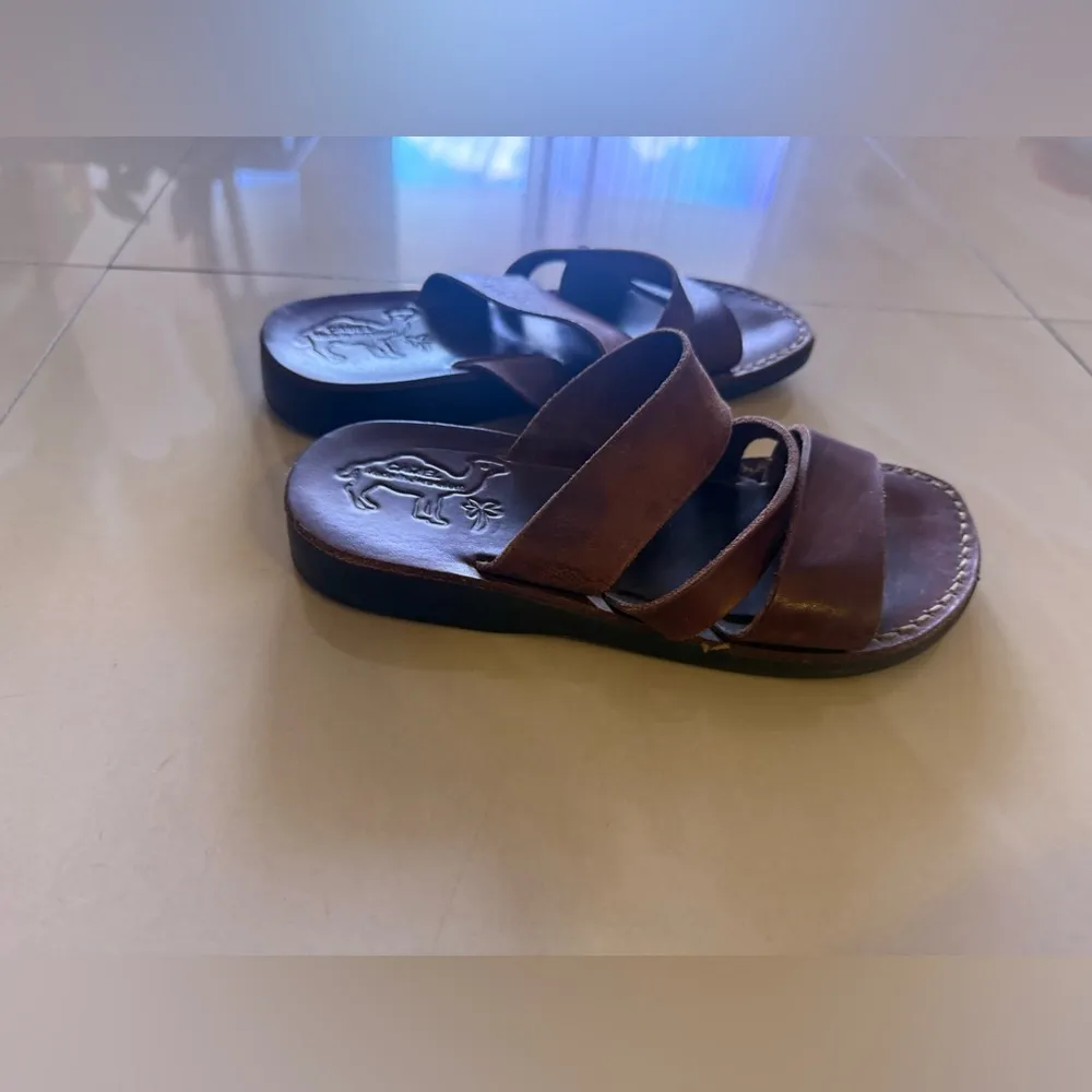 CAMEL Brown Leather Sandals Greek Roman from Israel EUR 37 Comfy Sandals Summer Size 7 - Image 3