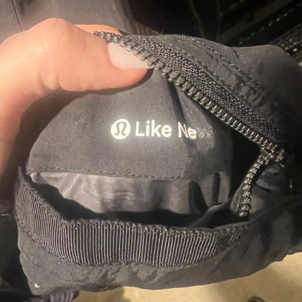 Lululemon Black Hooded Windbreaker-‎ size 2 - Image 3