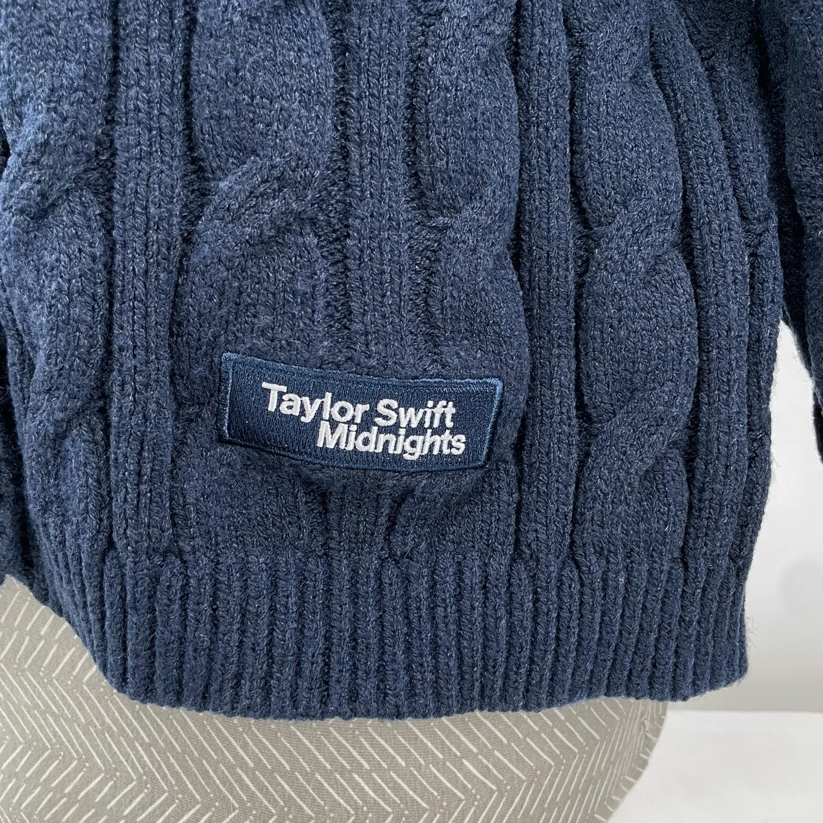 Taylor Swift Cardigan Midnights Album Navy Blue Stars Cozy Sweater Size M / L - Image 7