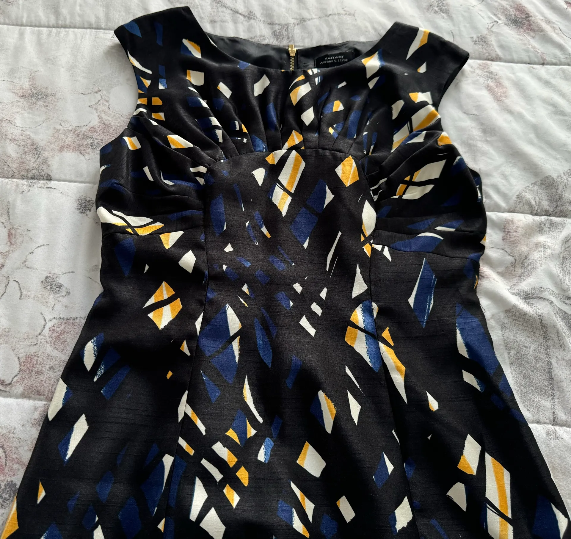 Tahari Arthur S. Levine Geometric Black Structured Exposed Zipper Back Knee Length Dress, size 6 - Image 13