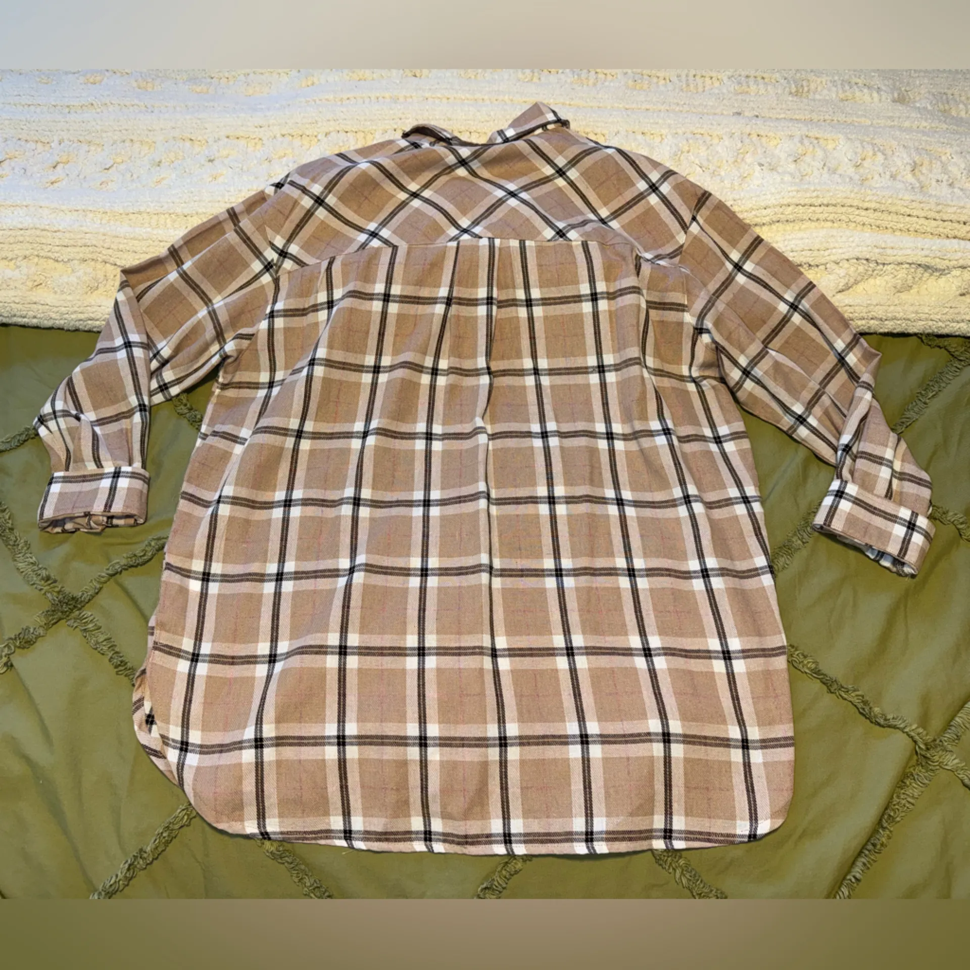 New Look  Tan and White Plaid Button-Down Shirt - Image 2