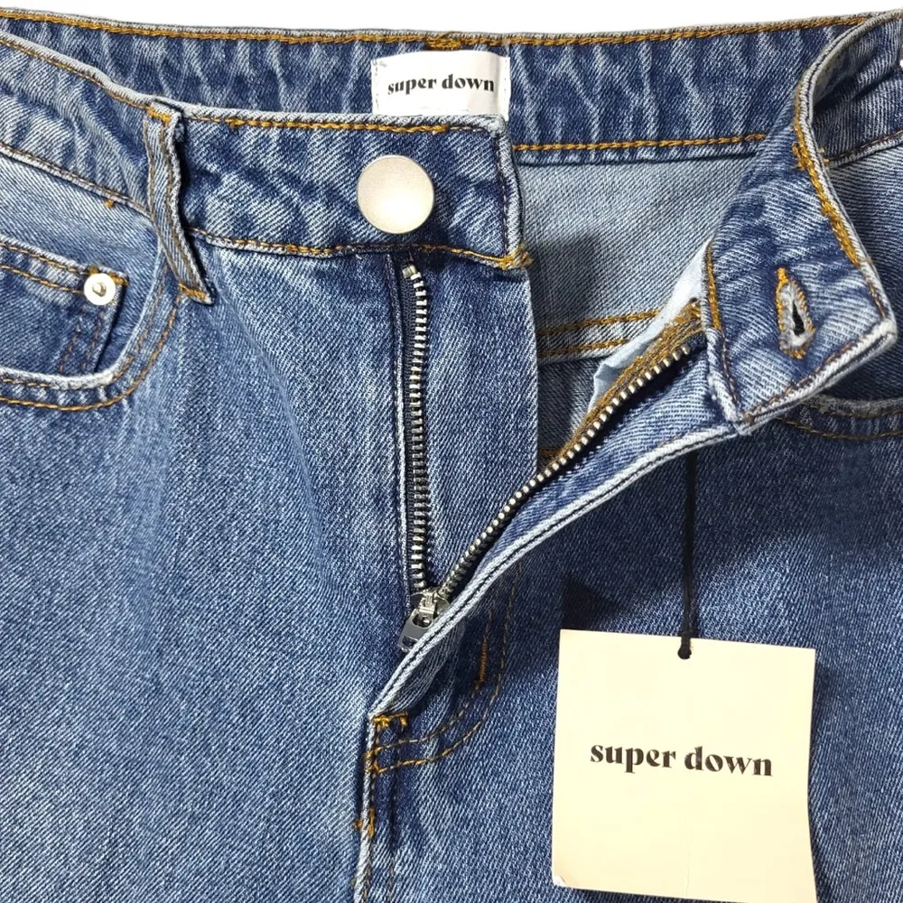 NWT Superdown x Revolve Mid Rise Jeans in Medium Wash - Image 9