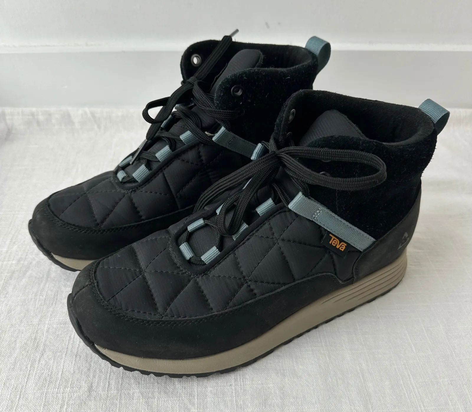 Teva Ember Commute WP Mid Boots Black Waterproof Winter Women's 8 Hiking Shoe - Image 1