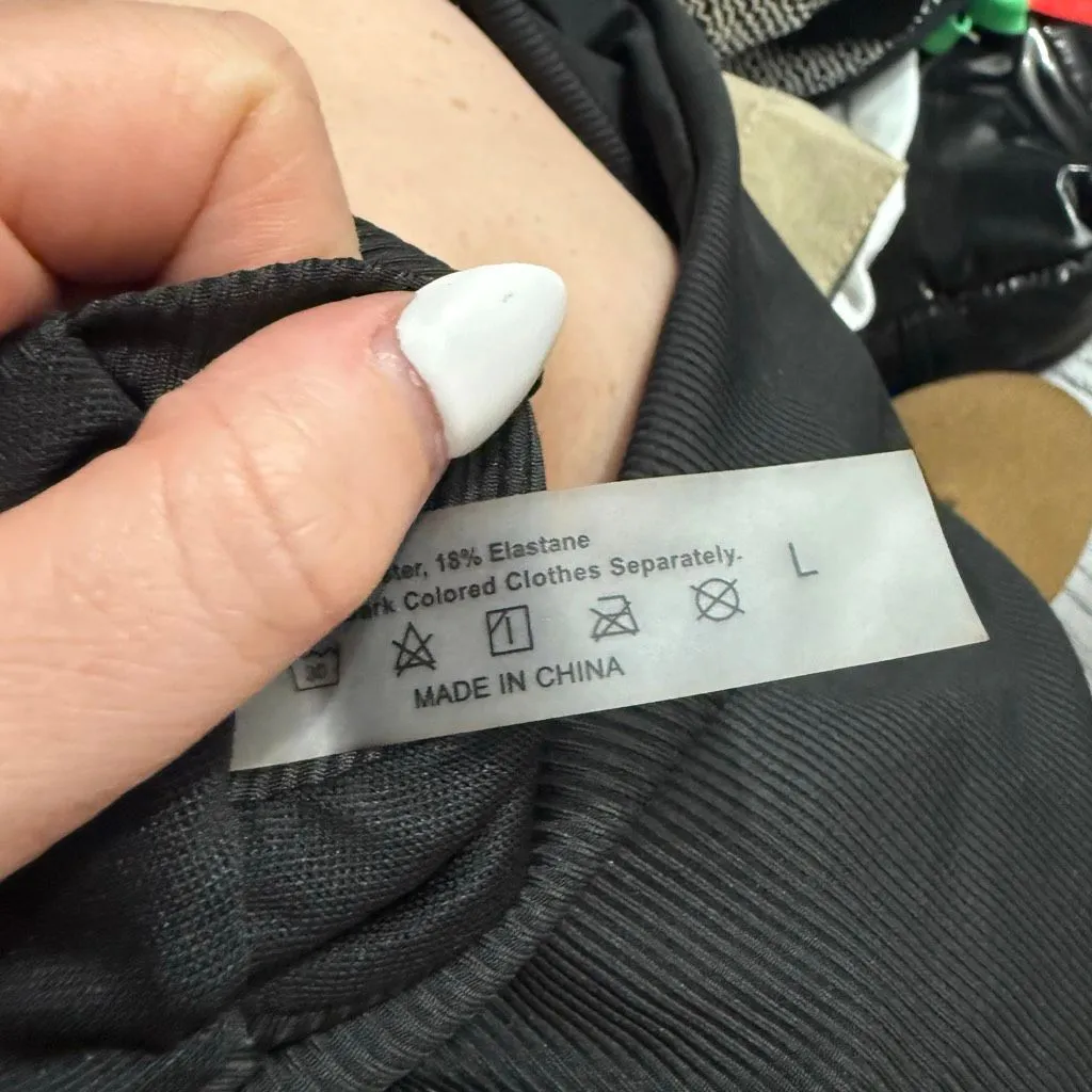 Sherry DC Women’s Large Black Swim Bottom New - Image 4