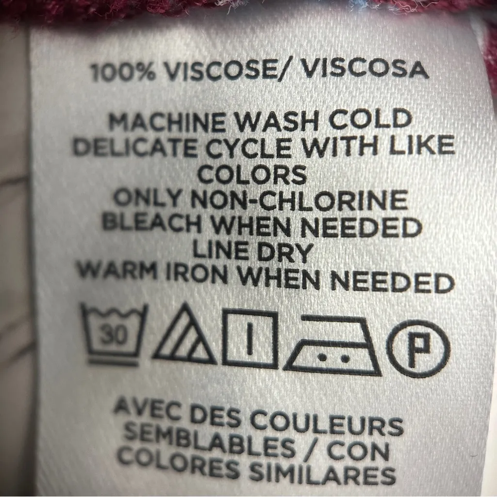 EUC LOFT Burgundy and Blue Floral Wrap Blouse Size Small - Image 15