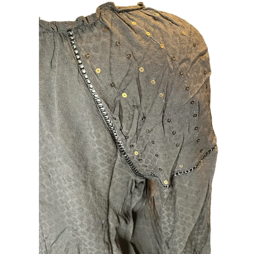 - Hunter green sequins 3/4 sleeve top - Image 3