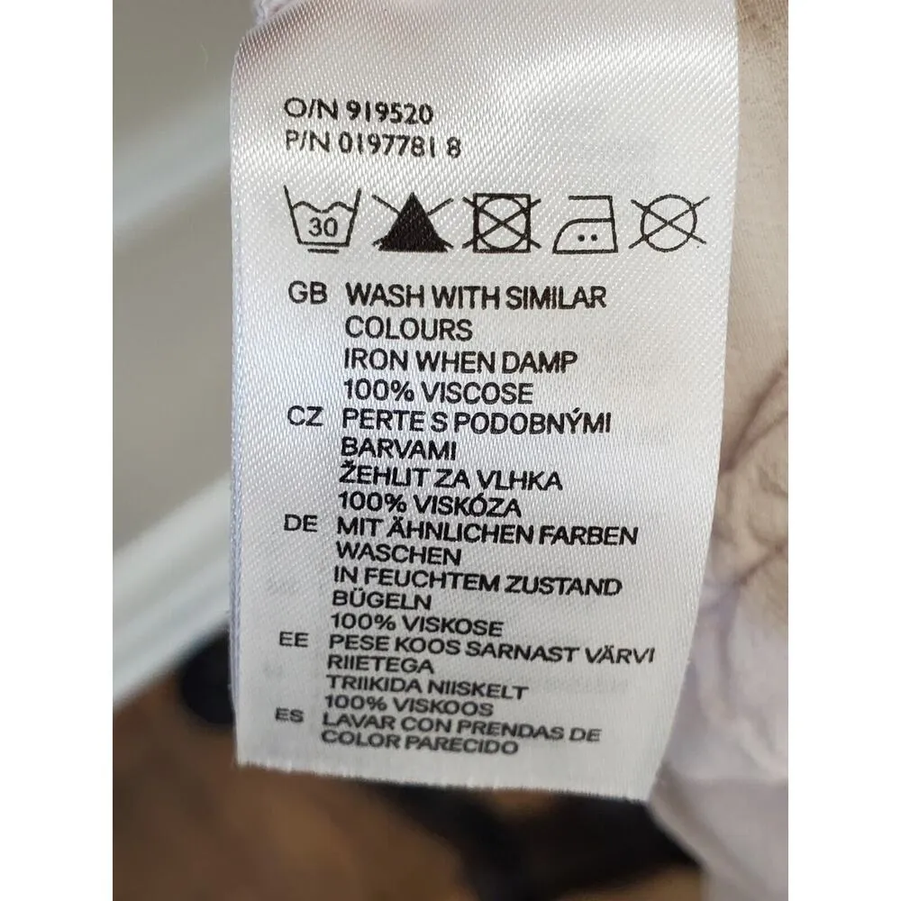 H&M Women's White Viscose Short Sleeve Round Neck Pullover Casual Shirt Size 6 - Image 9