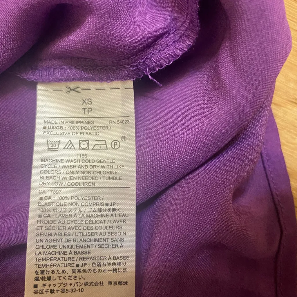 Banana Republic Purple Ruffled Blouse - Image 8