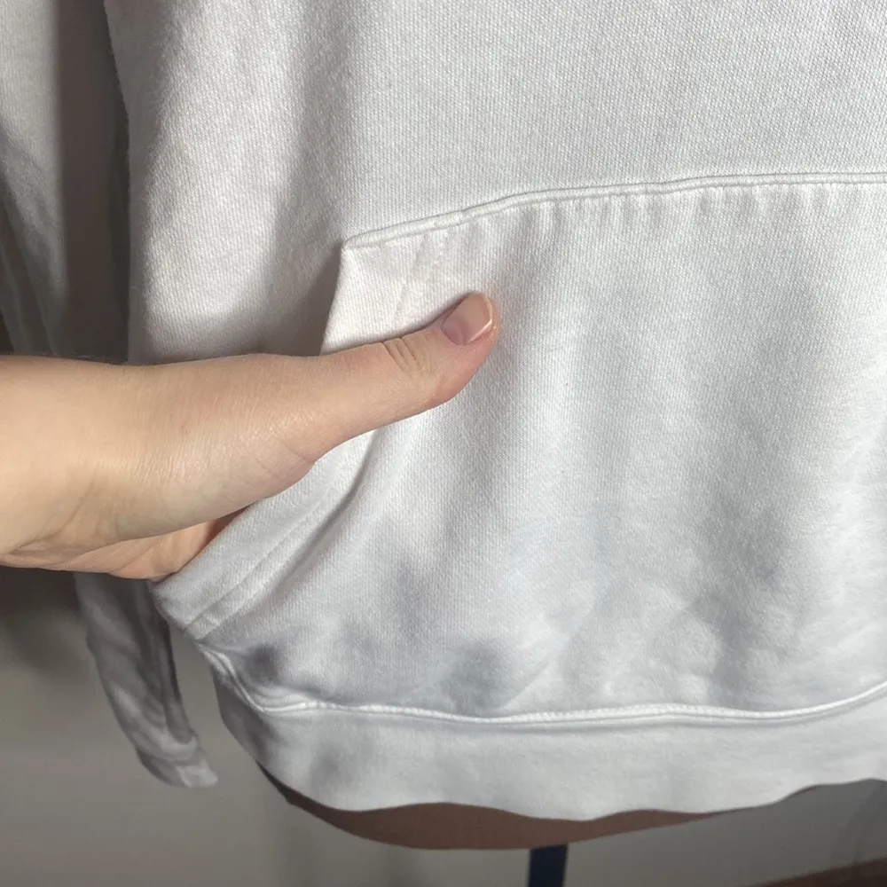 Nike spellout logo kangaroo pocket white and navy drawstring hoodie size M - Image 7