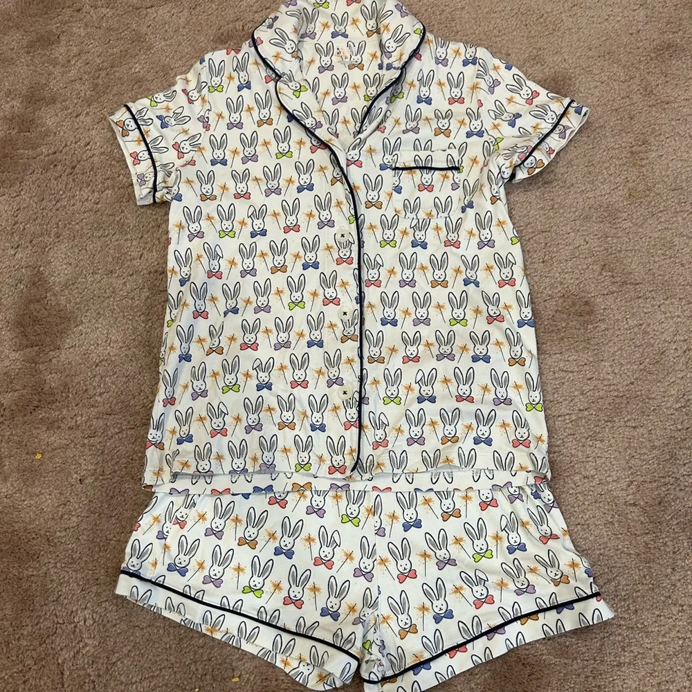 Roller Rabbit Celebration Bunnies Polo Pajama Set Size P - Image 4