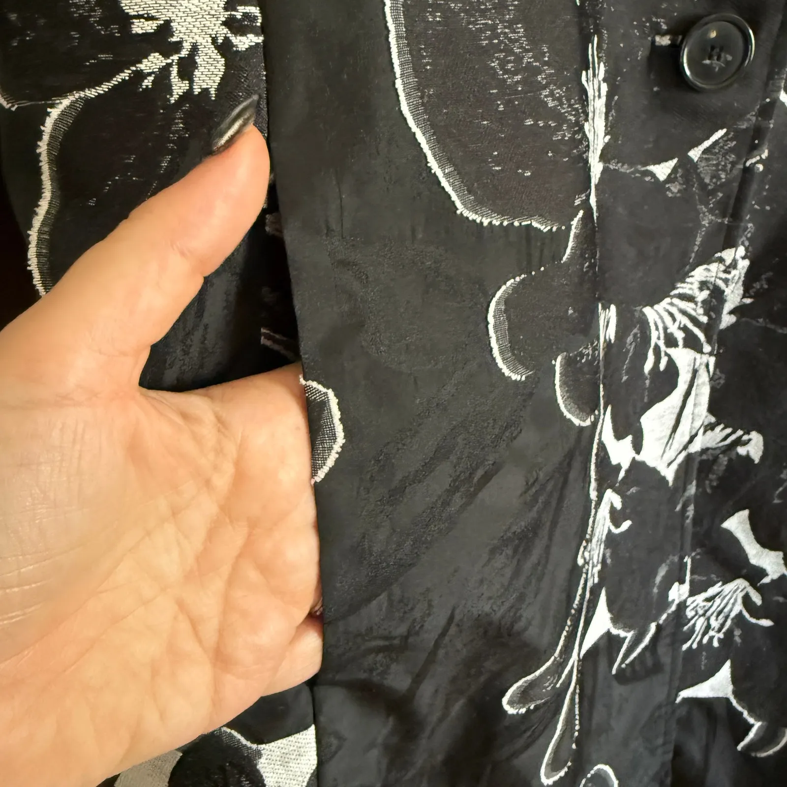 CHICO's Black and White Floral Jacquard Light Jacket | Chico's 3 / US Size 16-18 - Image 5