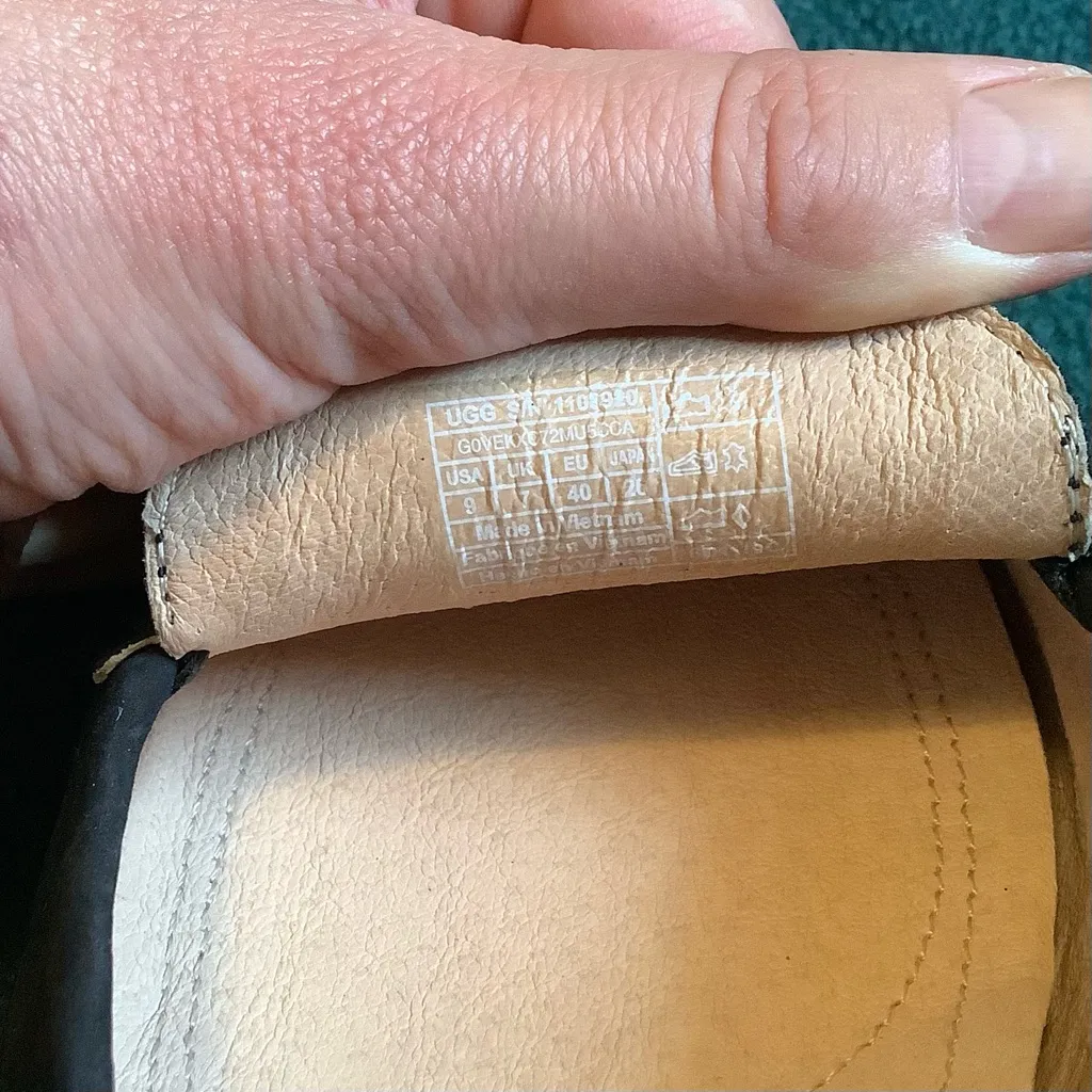 Women’s UGG suede leather loafers 🌟🌟🌟 - Image 8