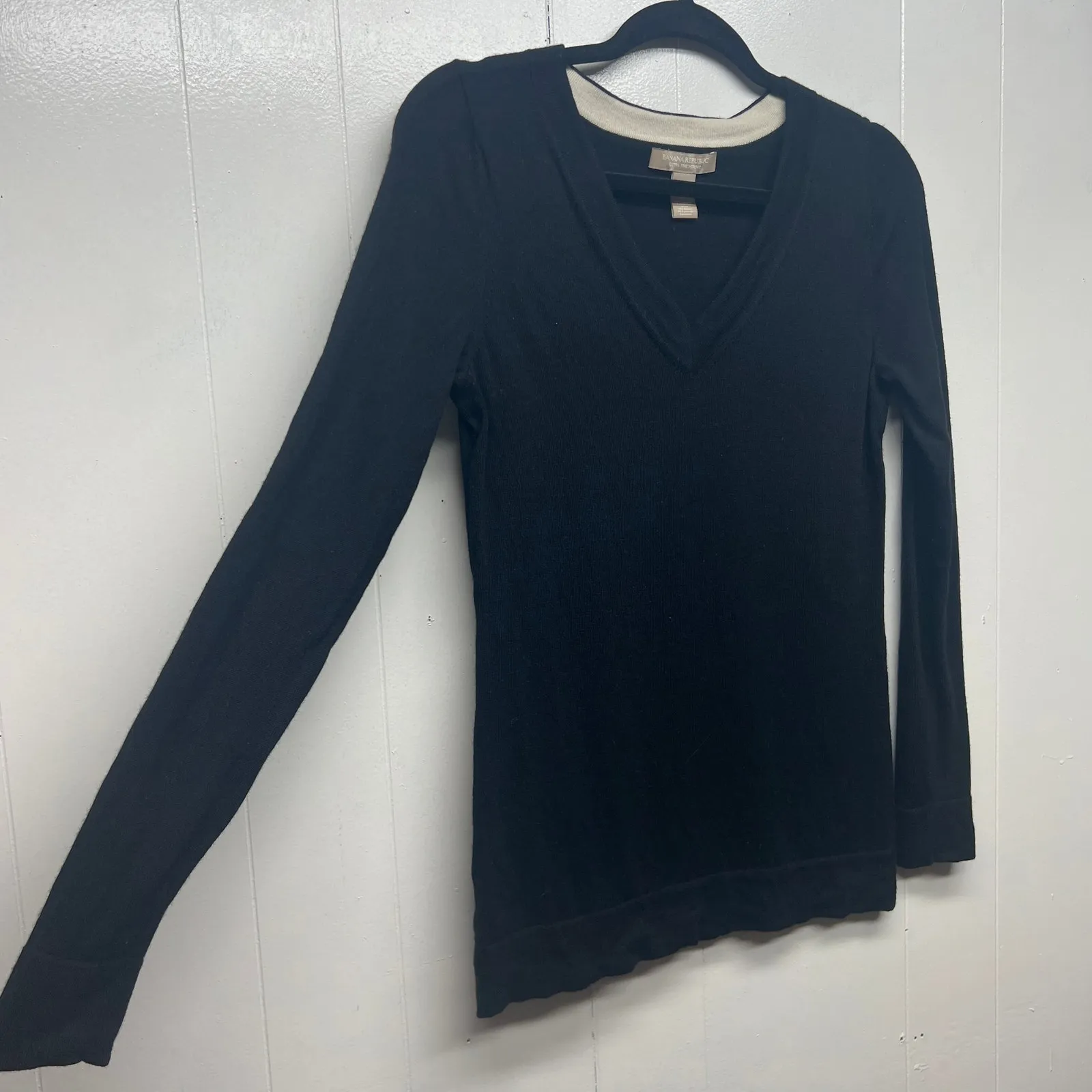 Banana Republic Merino Extra Fine Wool Blend Black Pullover Knit Sweater Small - Image 3