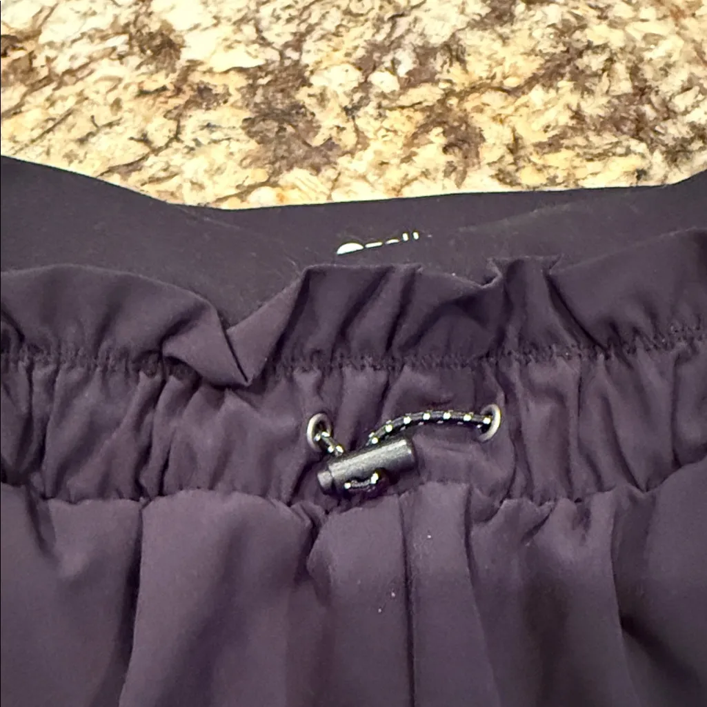 Zella High Waist Black Shorts - Image 5