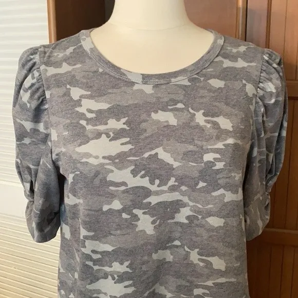Fate Camouflage top from South Moon Under, size small Green - Image 4