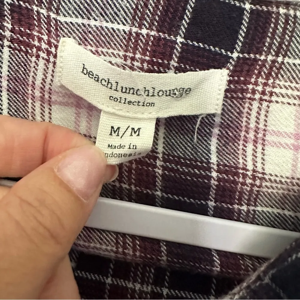 Beach Lunch Lounge Shirt Button Down Women's M Flannel Plaid Navy Orchid Pink - Image 7