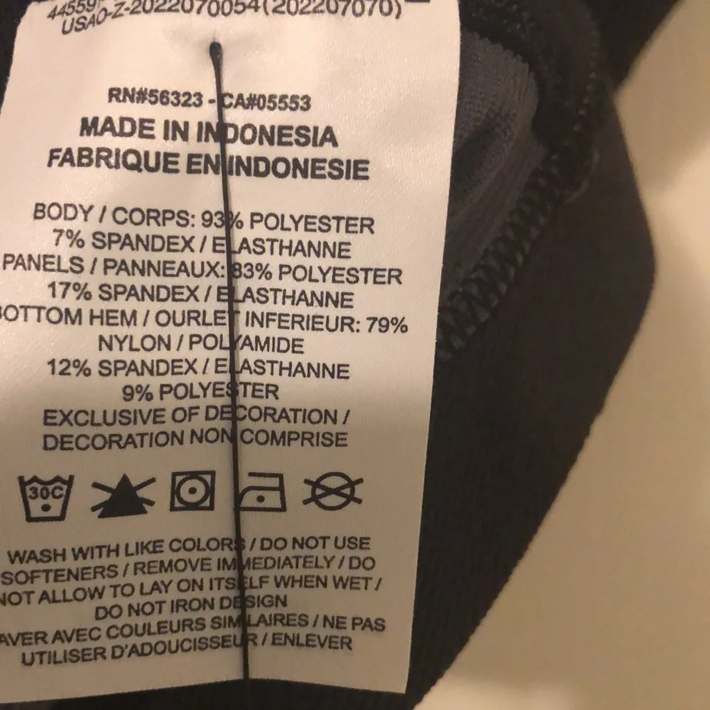 NIKE PRO Dri-Fit Training Top. - Image 9