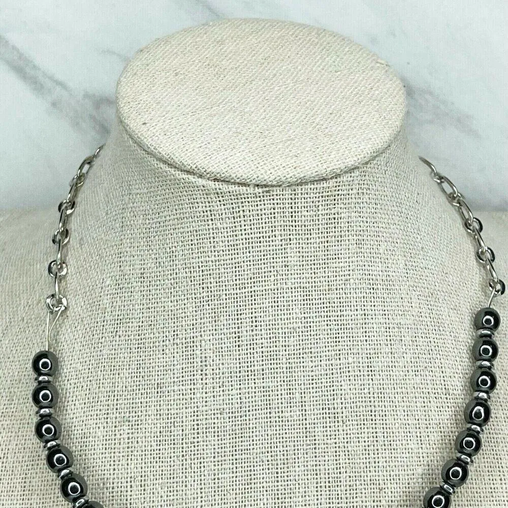 Silver Tone Beaded Short Toggle Choker Necklace - Image 3