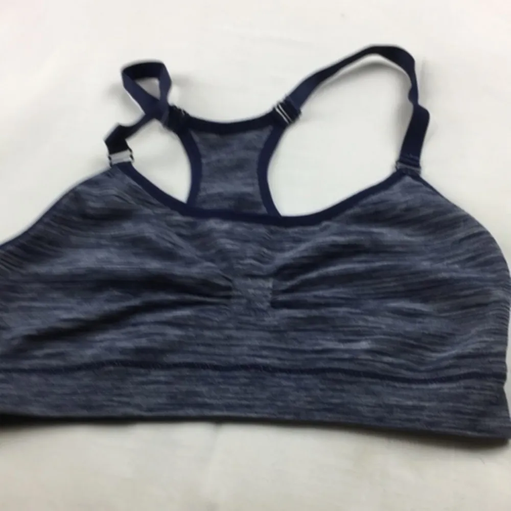 Un brand sport bra size Small - Image 4