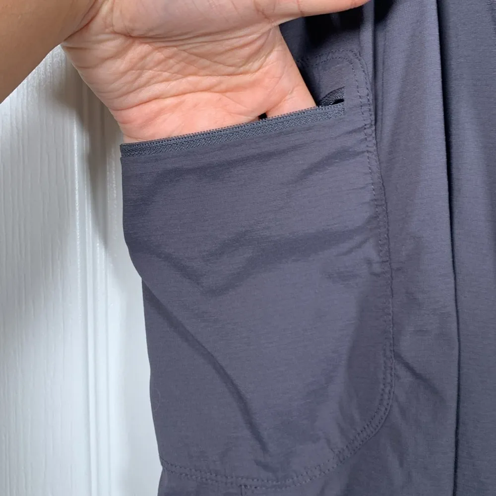 L.L. Bean Hiking Skiing Gray Outdoor Cargo Pants Size 18 EUC #0830 - Image 5