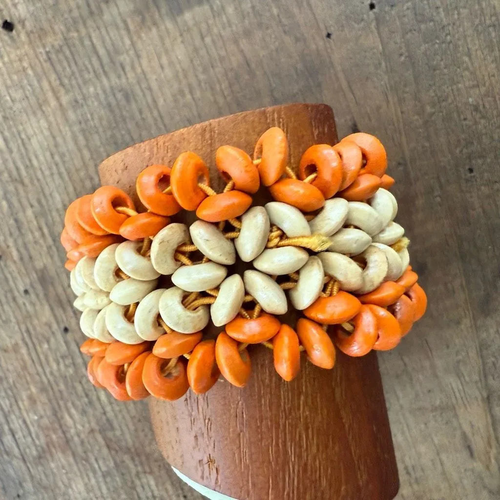 Vintage Elastic Wooden Flower Bead Bracelet Stretchy Orange Beige OSFM - Image 3