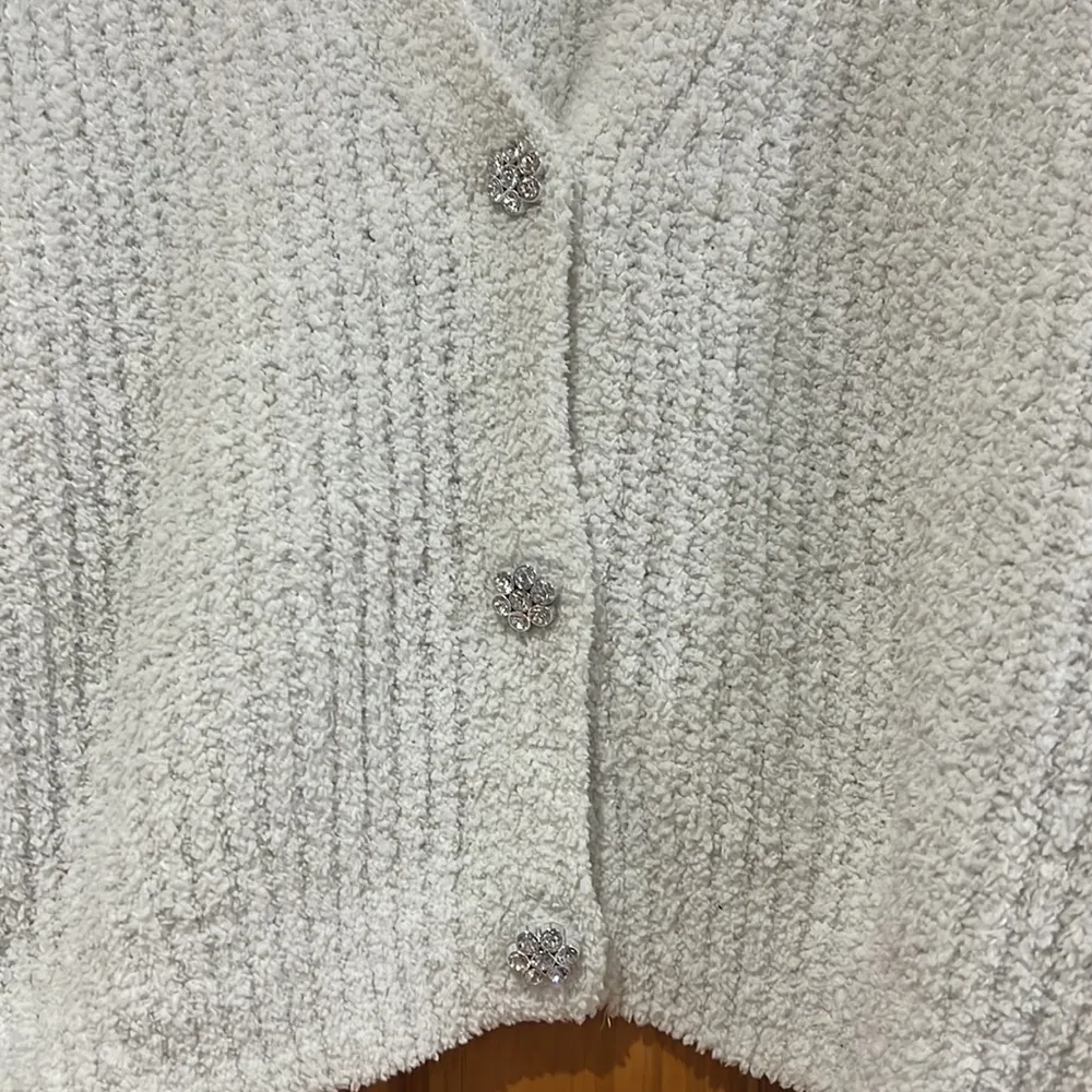 No Boundaries Festive Cardigan with Rhinestone Buttons Juniors Sz XXL (21) - Image 2