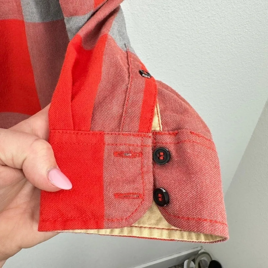 Burton Red Flannel Shirt Button Up Plaid Women's Medium‎ Ski Snowboard Outdoor - Image 6
