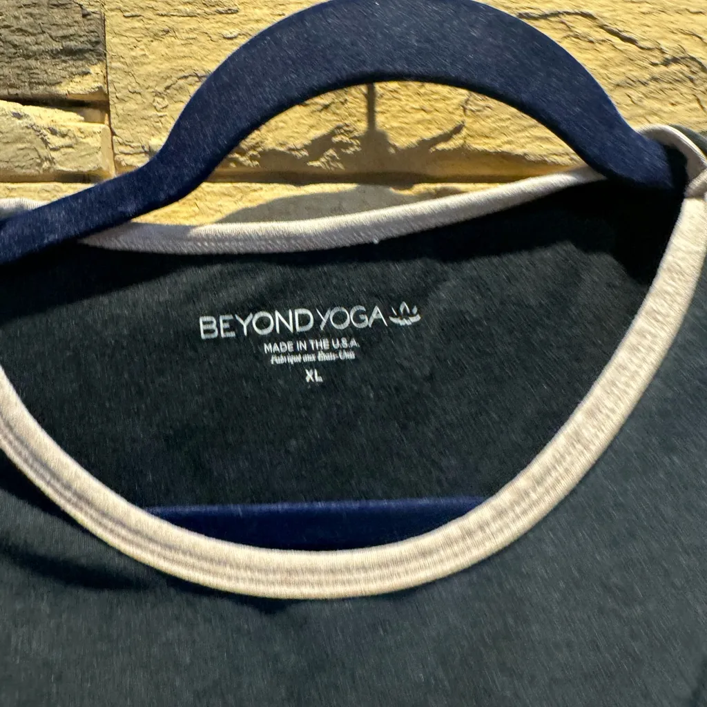 Beyond Yoga Space Dyed On Block Bra In Darkest Night Chai Colorblock Sz XL - Image 2