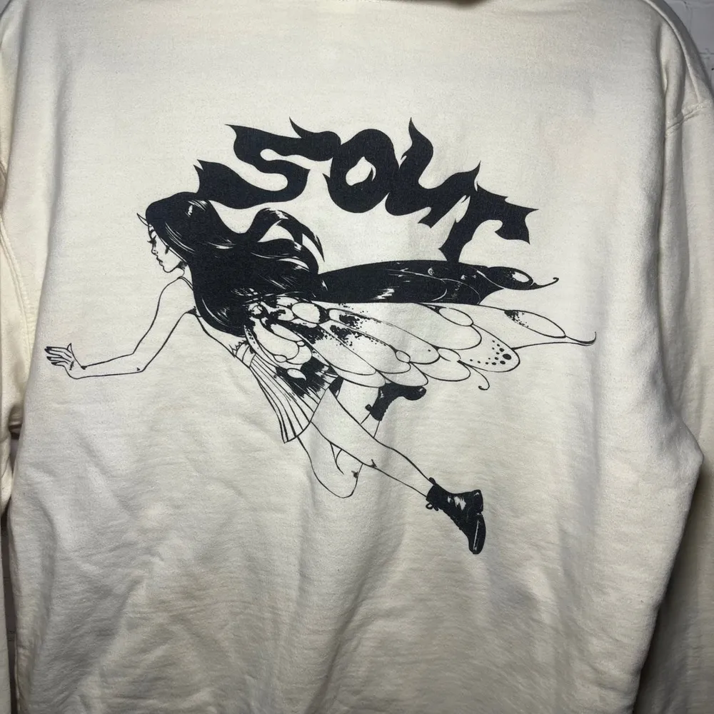 ✨Olivia Rodrigo Sour Tour Cream Distressed Hoodie Fairy Art Wings Pullover Sz M Size M - Image 6