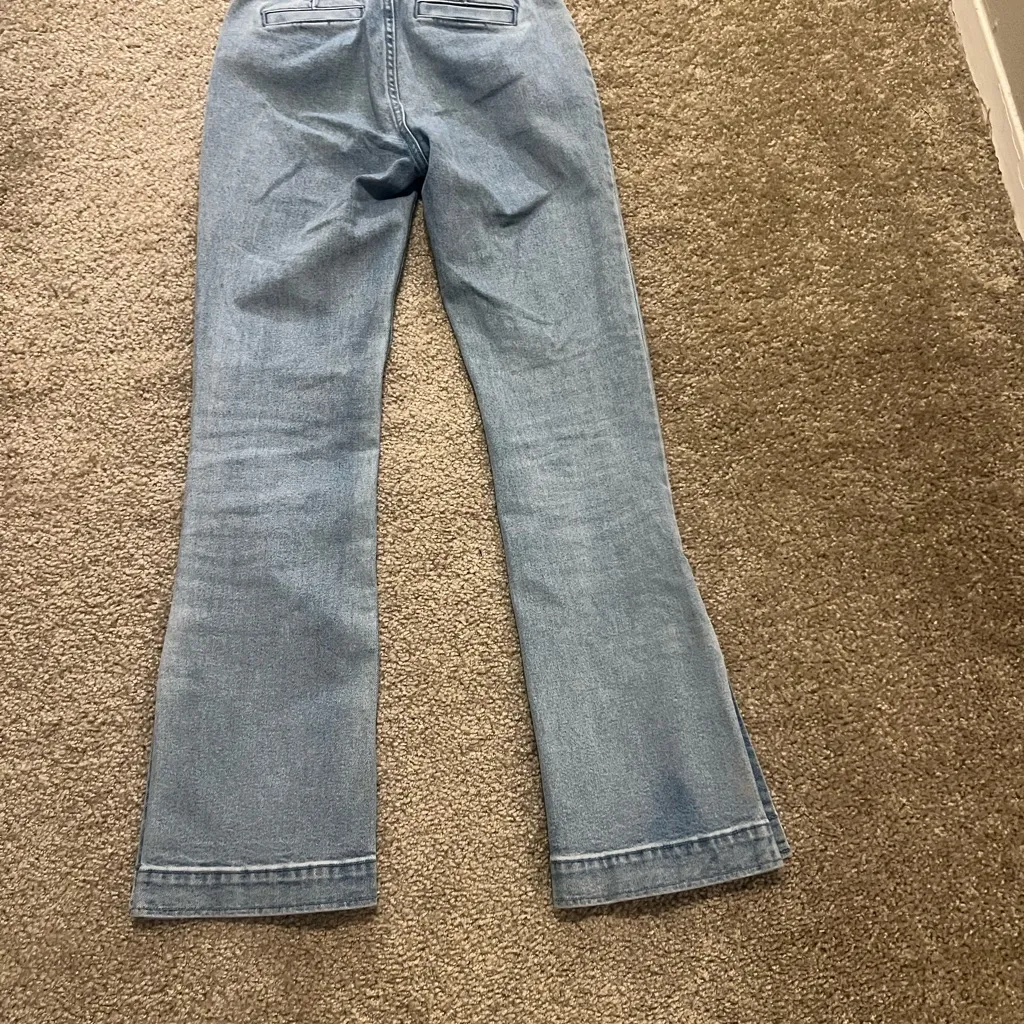 Tory Burch  Super Bleach out straight leg
Jean 25 - Image 8