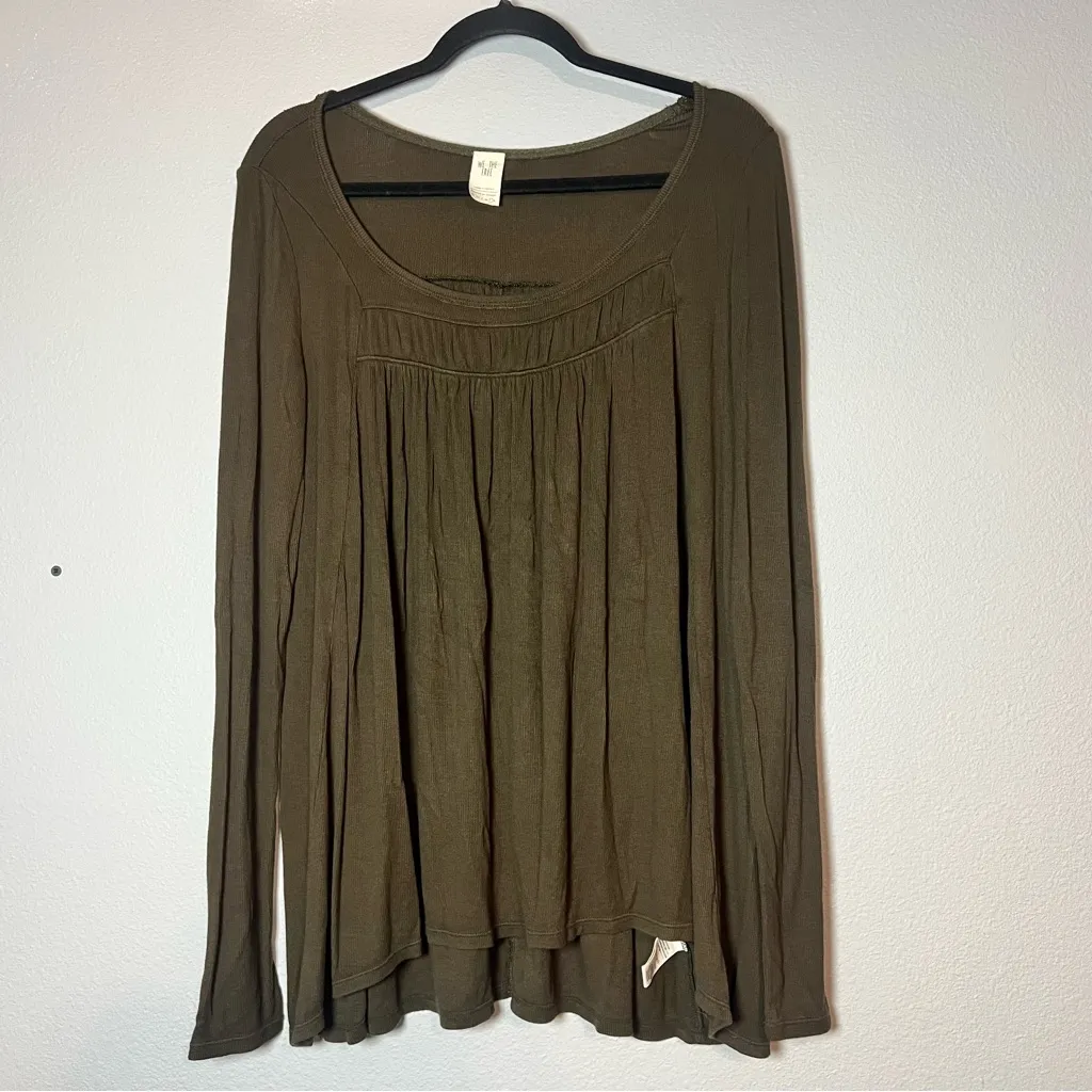 We The Free People Love Valley Long Sleeve Top Scoop Neck Olive Green Large - Image 4