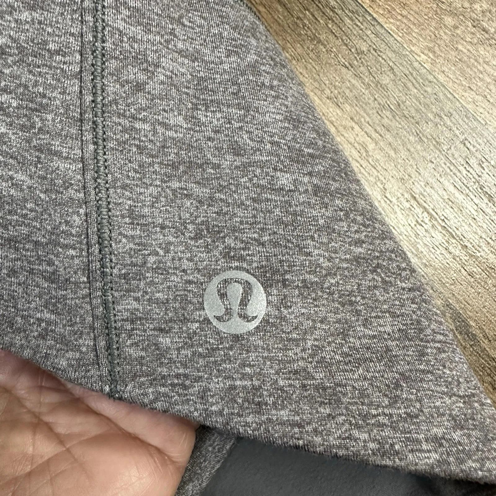 LULULEMON Hill And Valley Mock Neck Long Sleeve Top Size 6 Heathered Slate Crop - Image 2