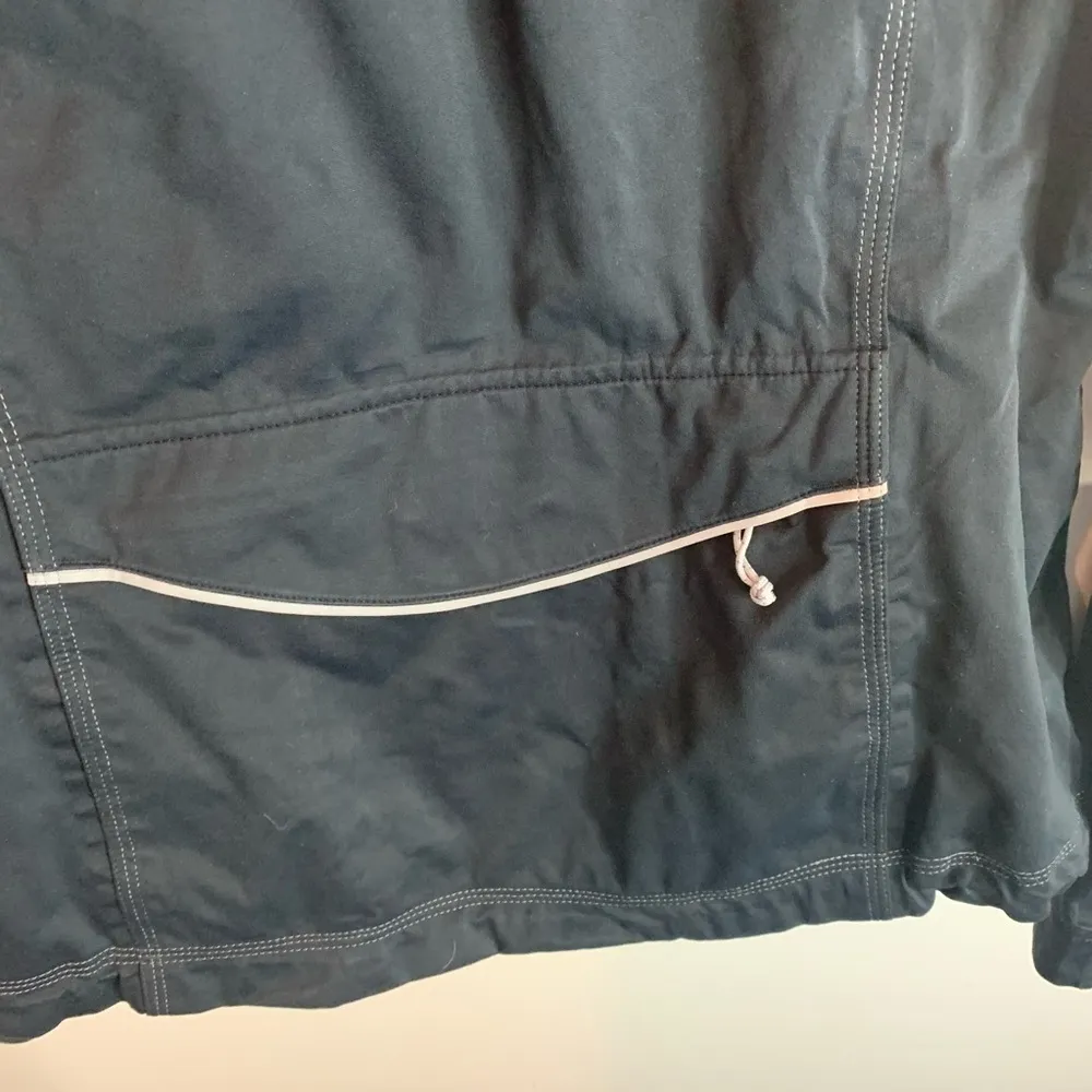 Columbia Black Titanium Omni-Tech Jacket - Image 6