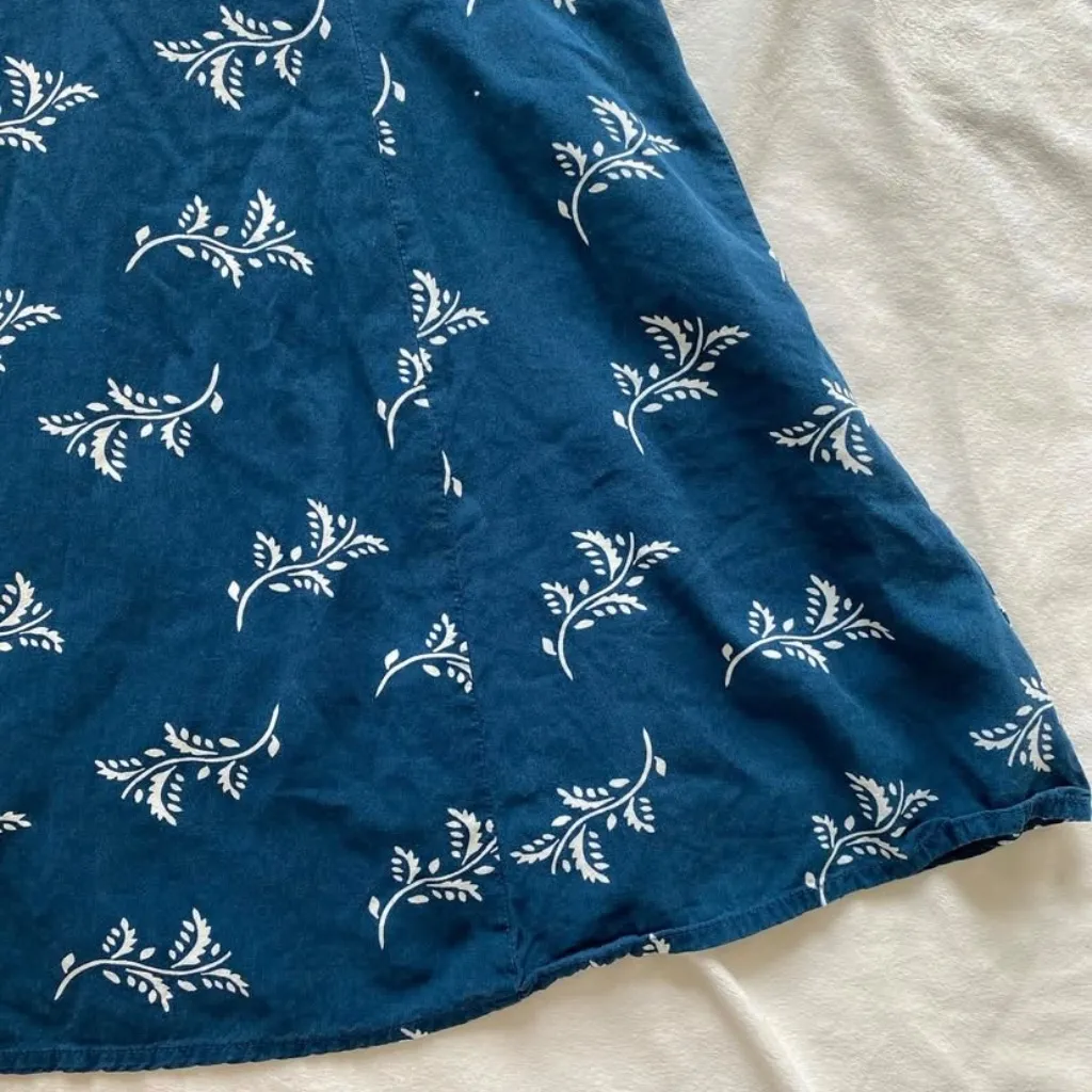 Old Navy blue and white Old Money floral A-line mini dress - Image 7