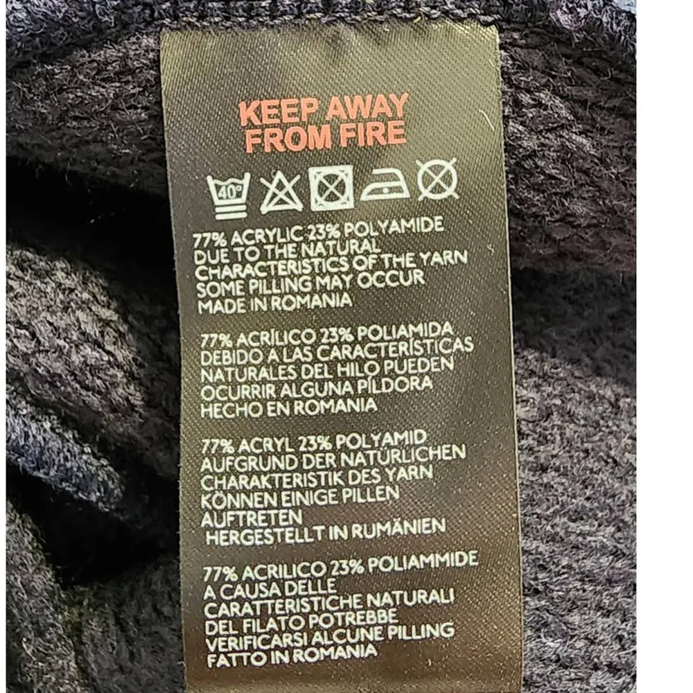 iets frans... Urban Outfitters Fluffy Knit Vest Navy Blue Unisex L NWOT - Image 4