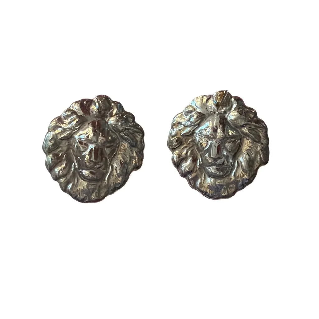 Vintage Silver Tone Pierced Lion Head Earrings Textured 1.25" Estate 5.29g - Image 4