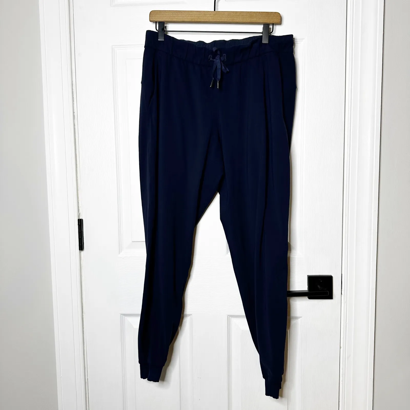 Lululemon On The Fly Navy Jogger Pants Womens Size 10 Athleisure Casual Workout - Image 2