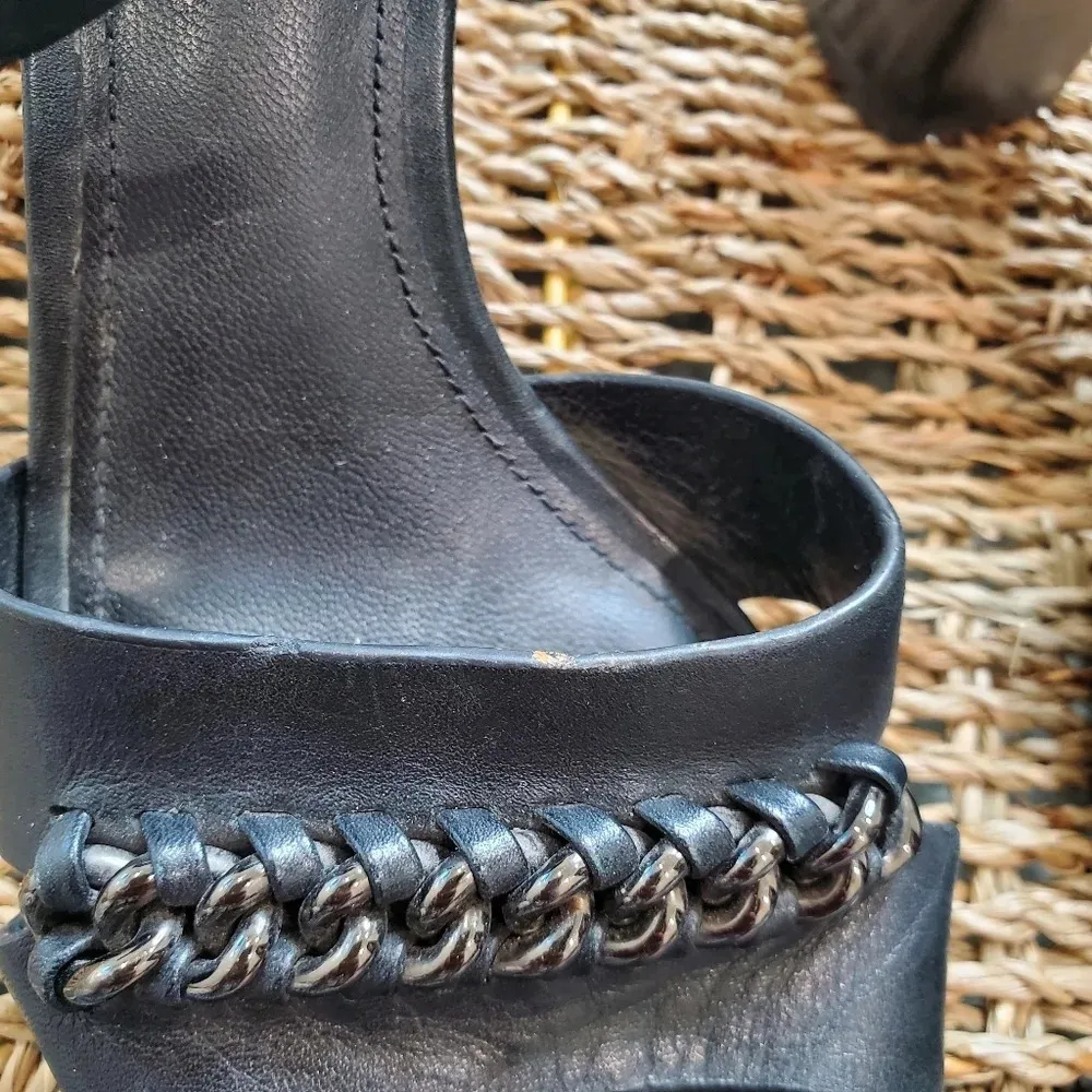 Coach Pheobe Black Heels - Image 4