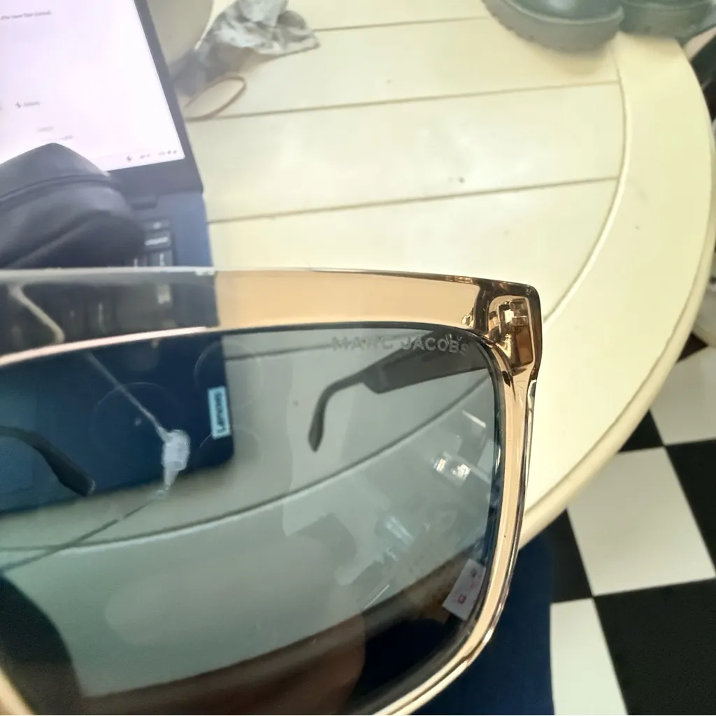 Marc Jacobs BrownSunglasses - Image 2