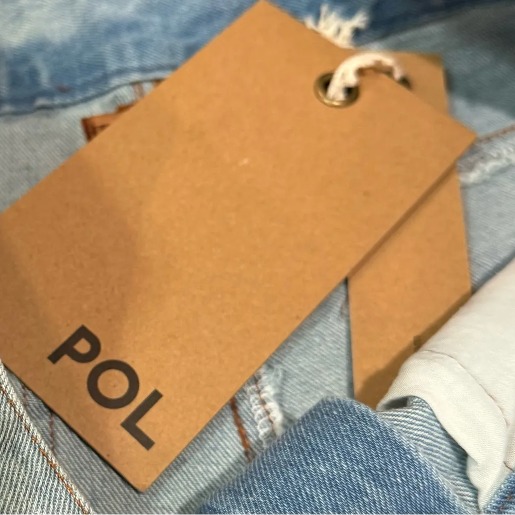 NWT POL Distressed Light Wash Jeans Sequin Patchwork Cropped Raw Hem Small - Image 6