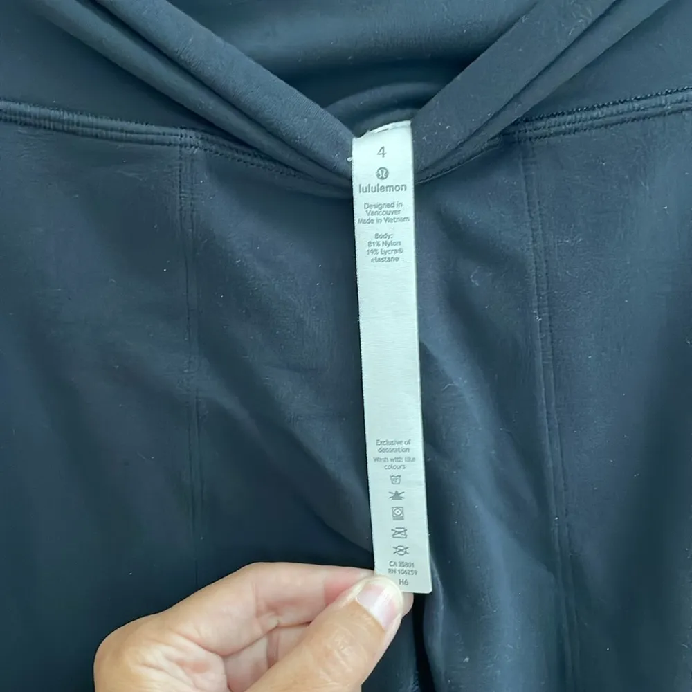 LULULEMON Align Jogger *28" in Black Size 4 - Image 15