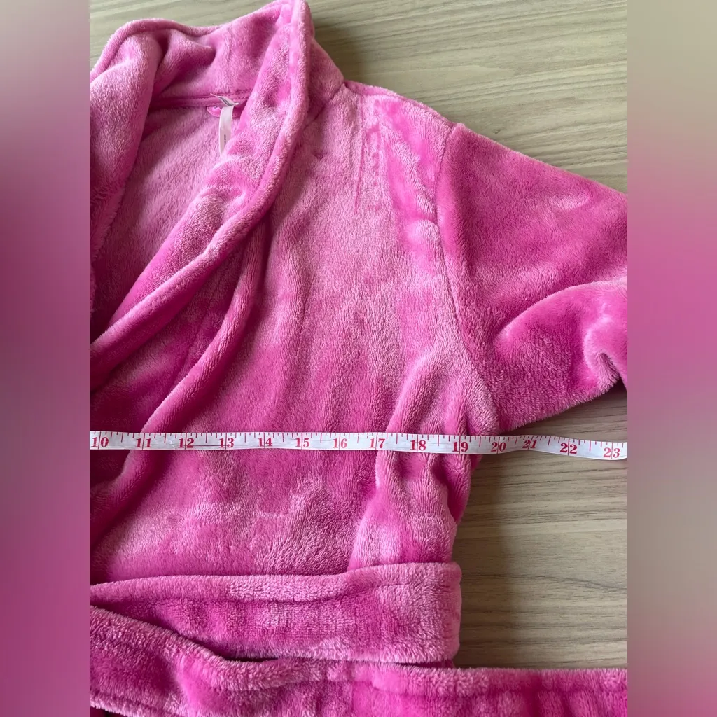 Soma Vibrant Pink Plush Robe - Image 4