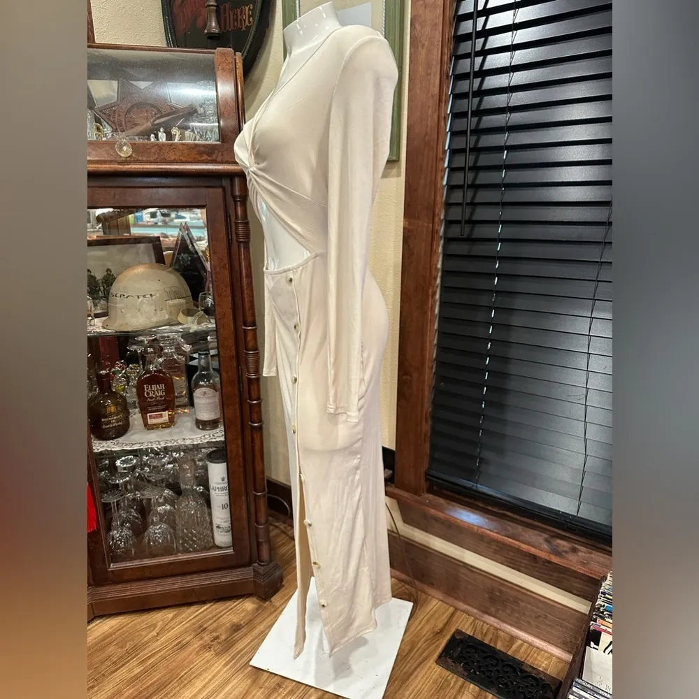 NWOT SHEIN SXY Twist Front  ribbed Cut Out Bodycon Dress cream color side slit - Image 3