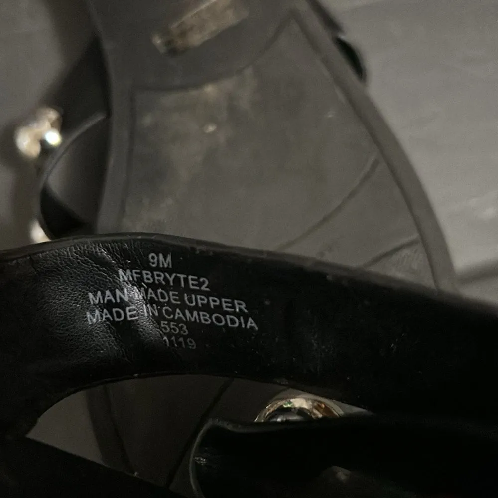 Marc Fischer Studded Slip on Black/Silver Sandals(Size 9M) - Image 7