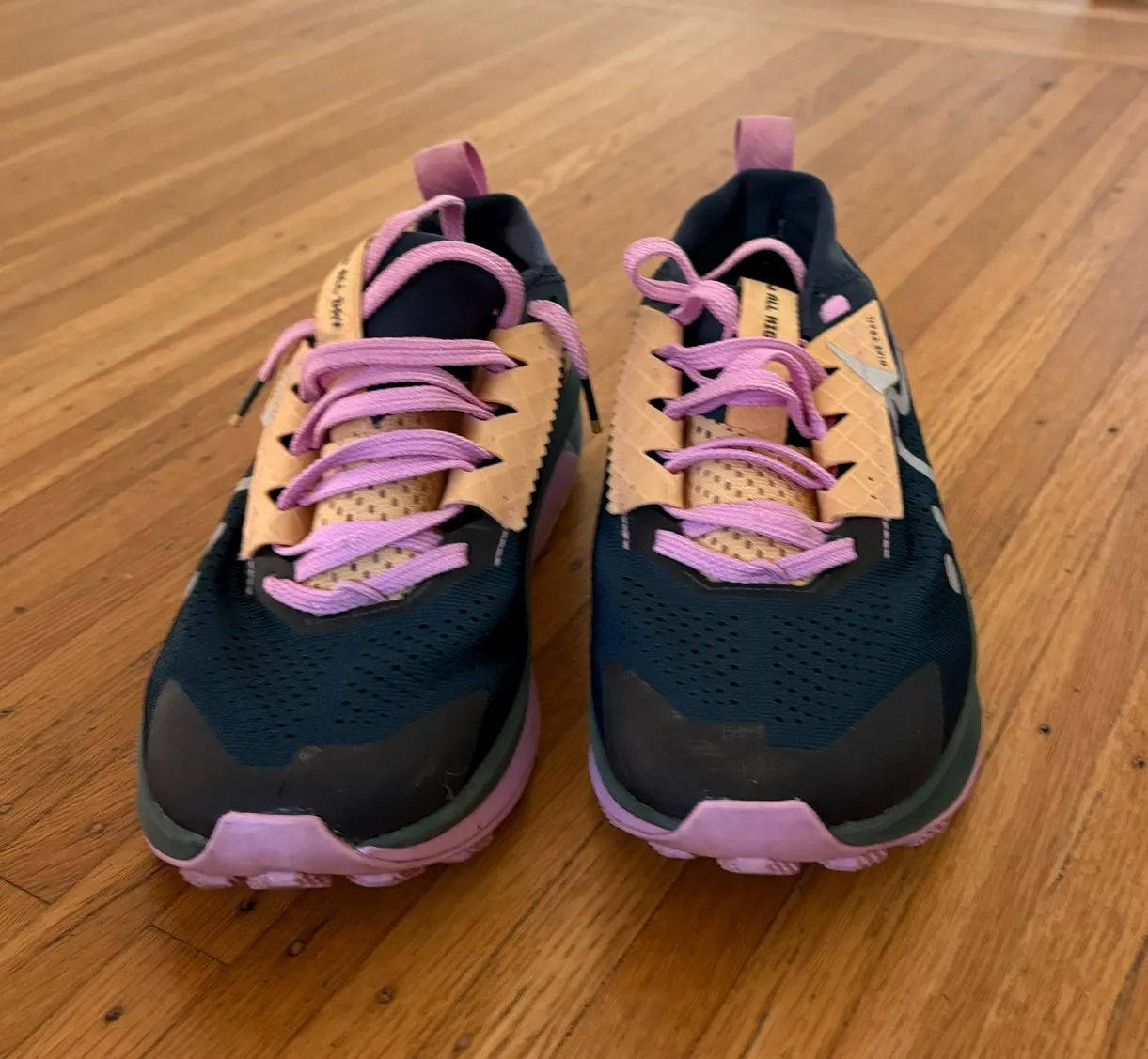 Nike  Zegama Running Trail Shoes - Image 2