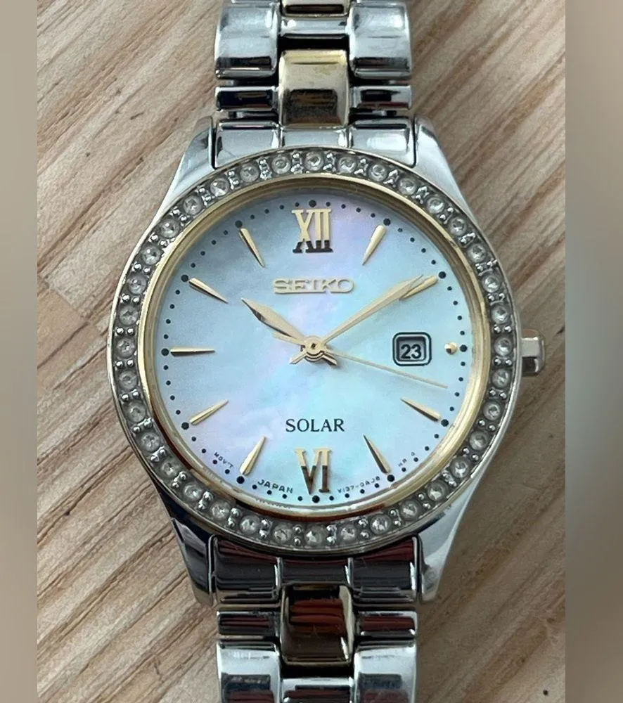 Seiko Solar Ladies Watch Swarovski Crystals Two-Tone Bracelet Pearl Dial Date - Image 2